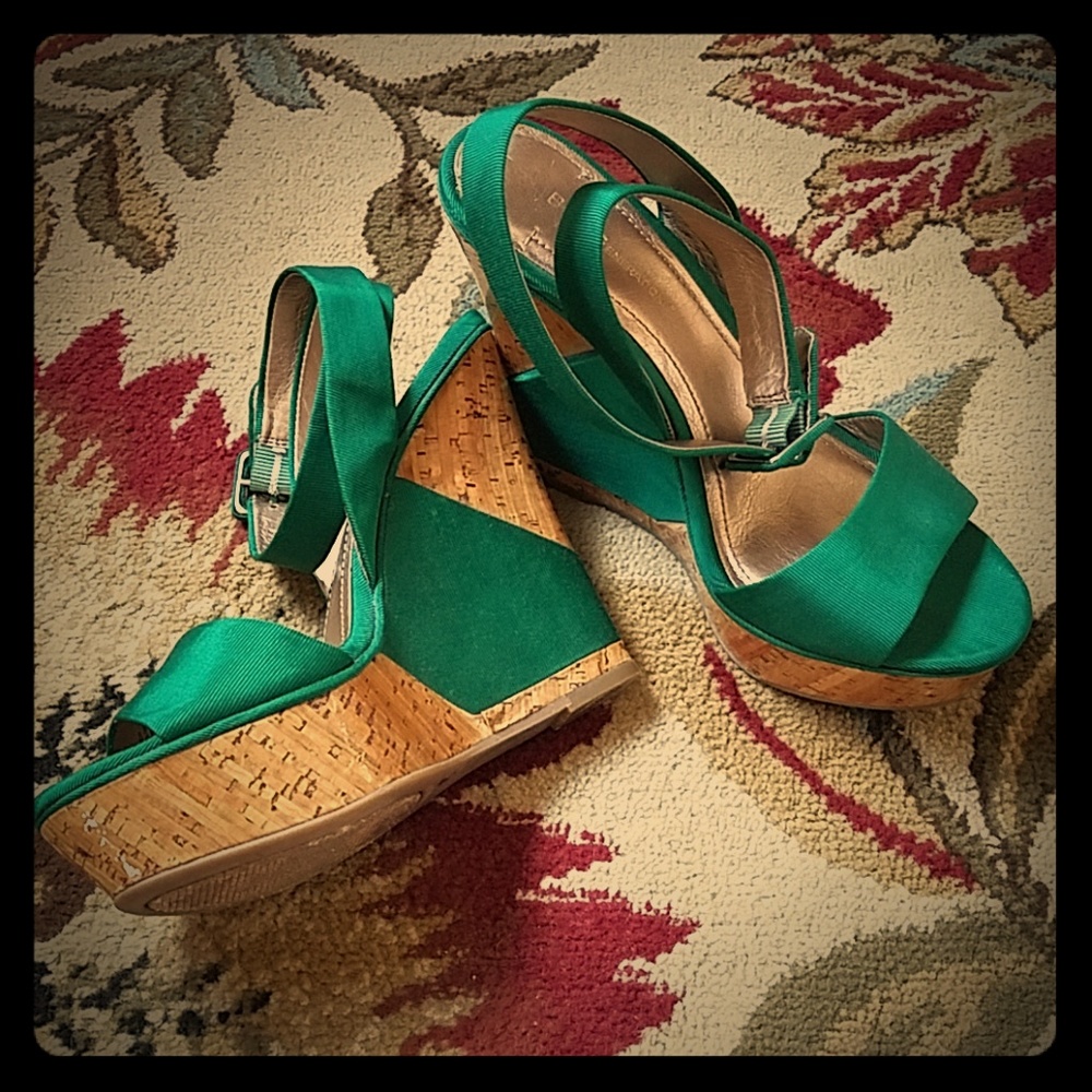 BCBGeneration wedges, green and cork